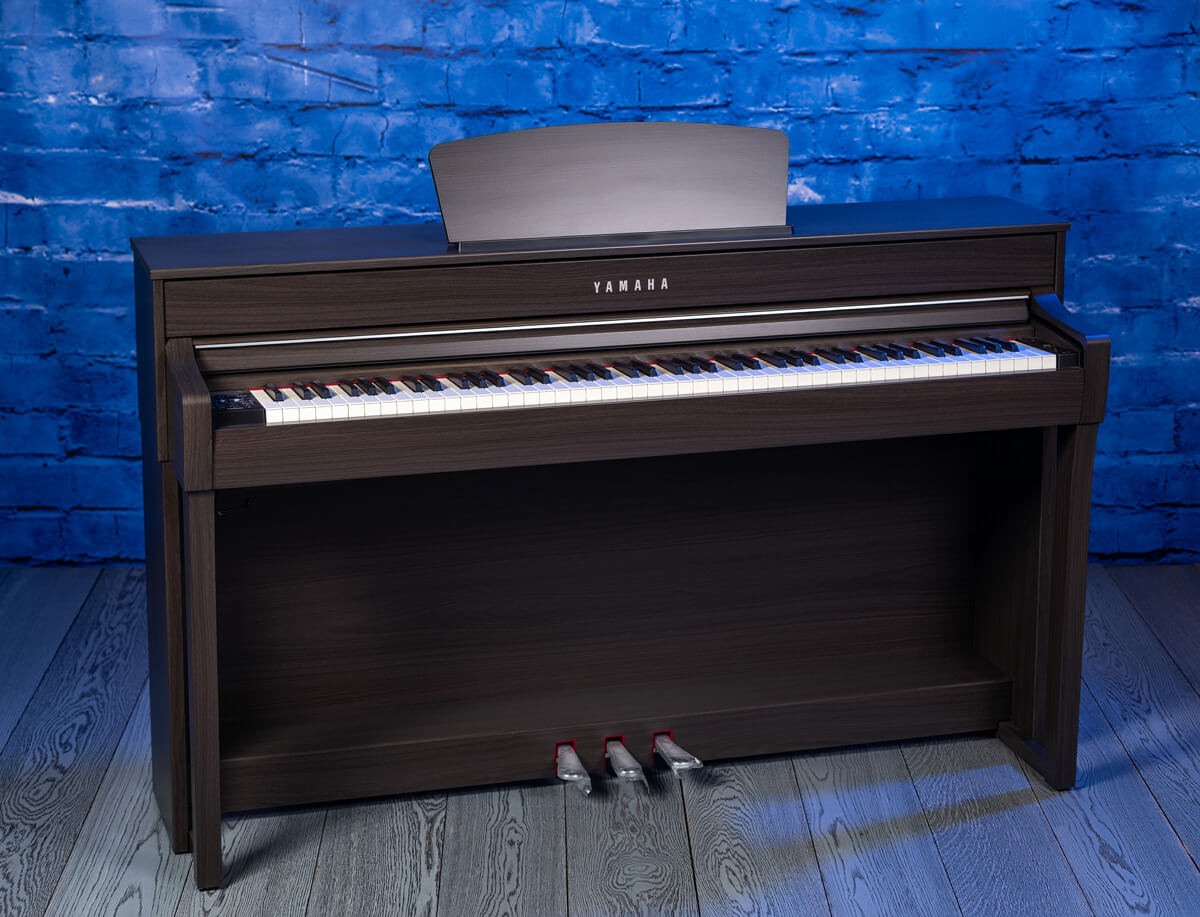 Yamaha Clavinova CLP-735 digital piano review