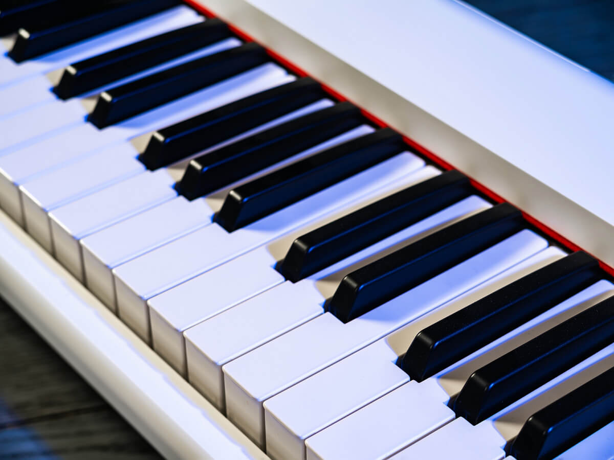 Yamaha Piaggero NP-12 keys and feel