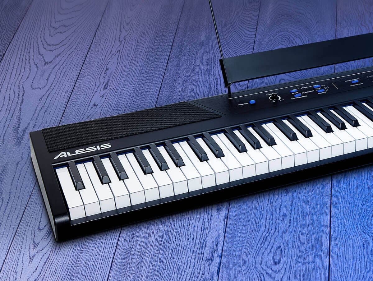 Alesis Concert built-in speaker closeup