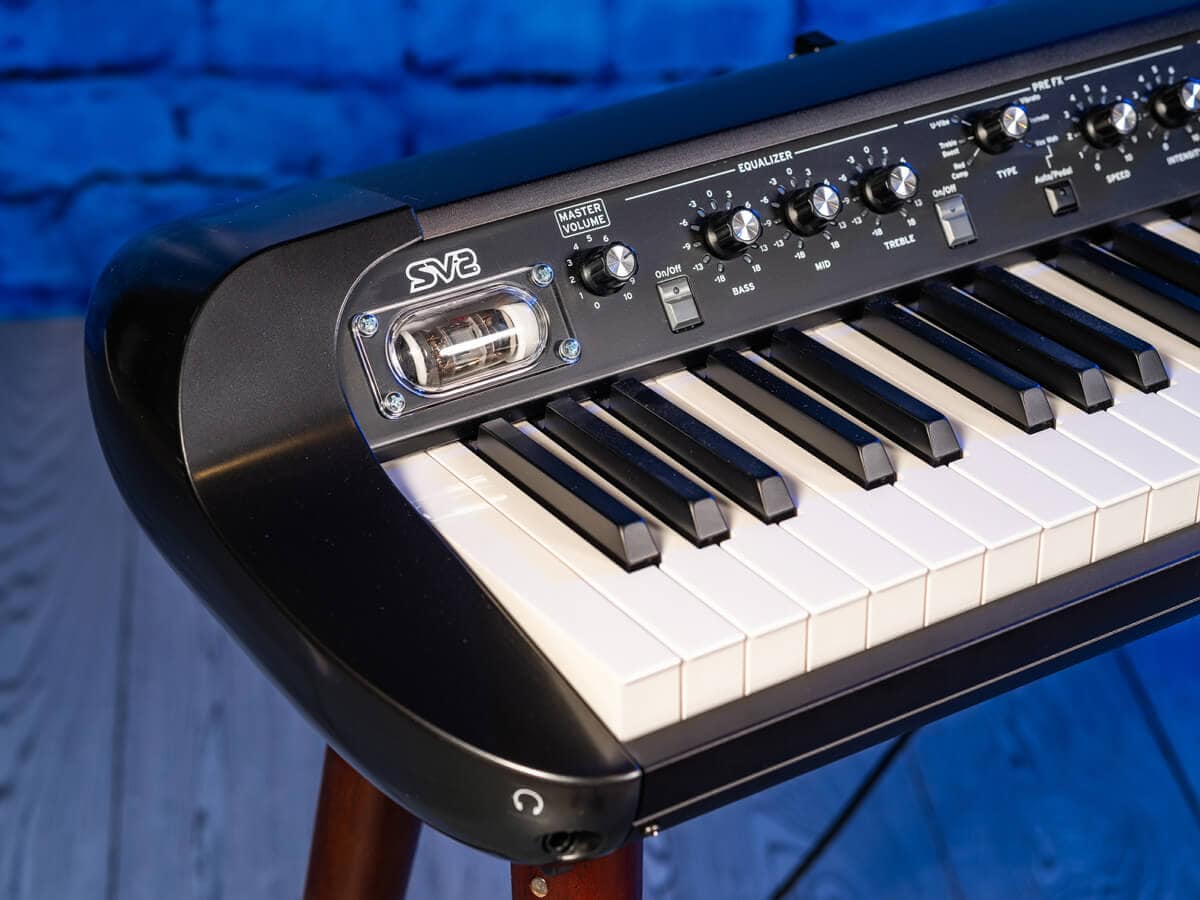 Korg SV-2 sound and volume controls