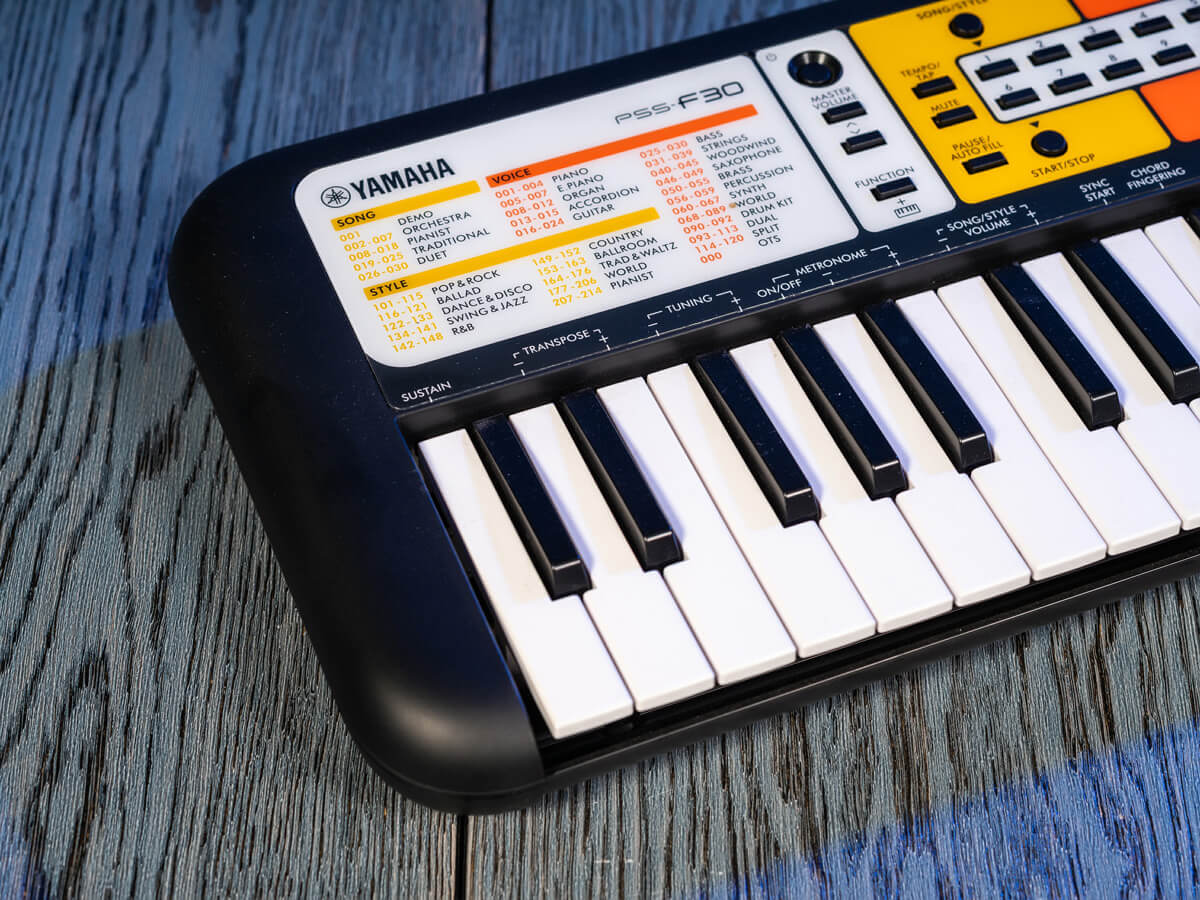 Yamaha PSS-F30 sounds and voices