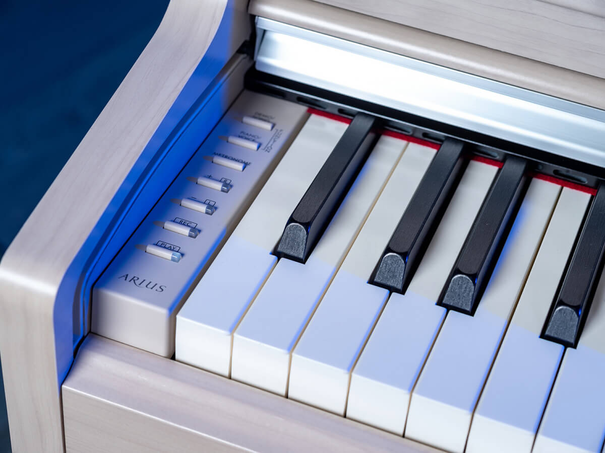 Yamaha YDP-165 features and controls