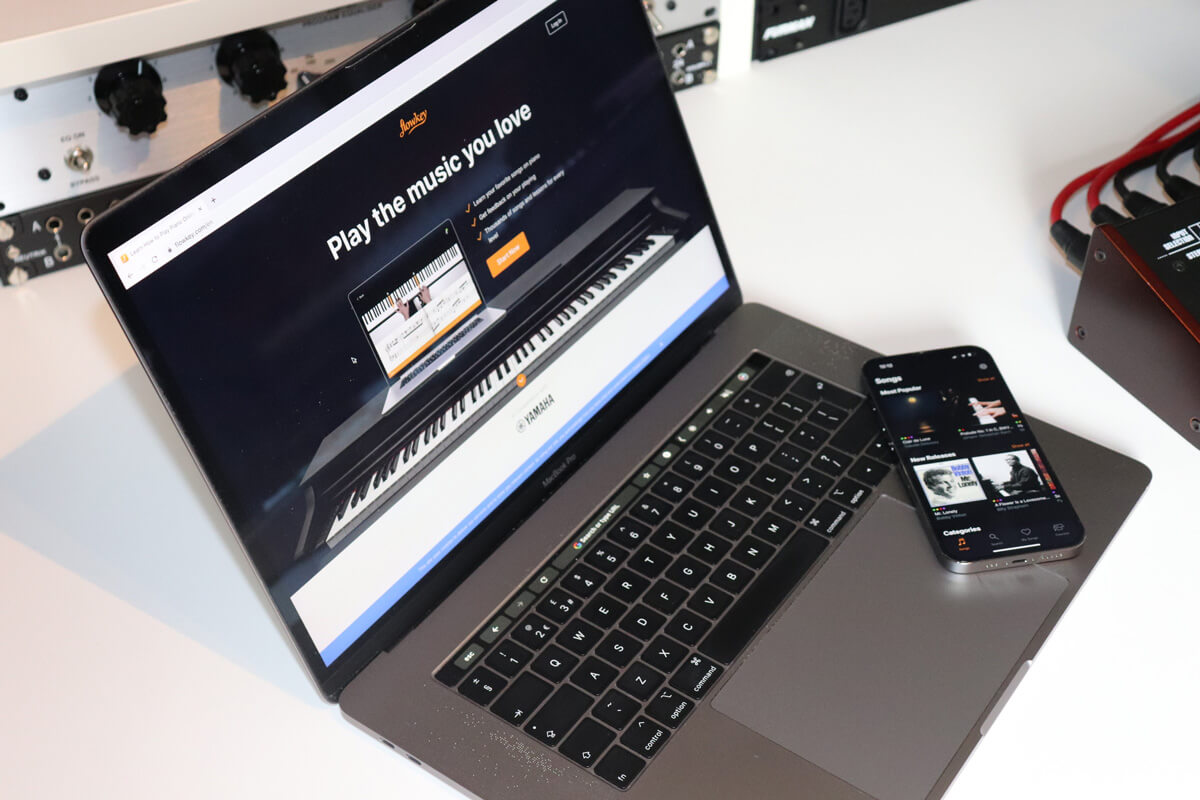 Flowkey piano learning platform review