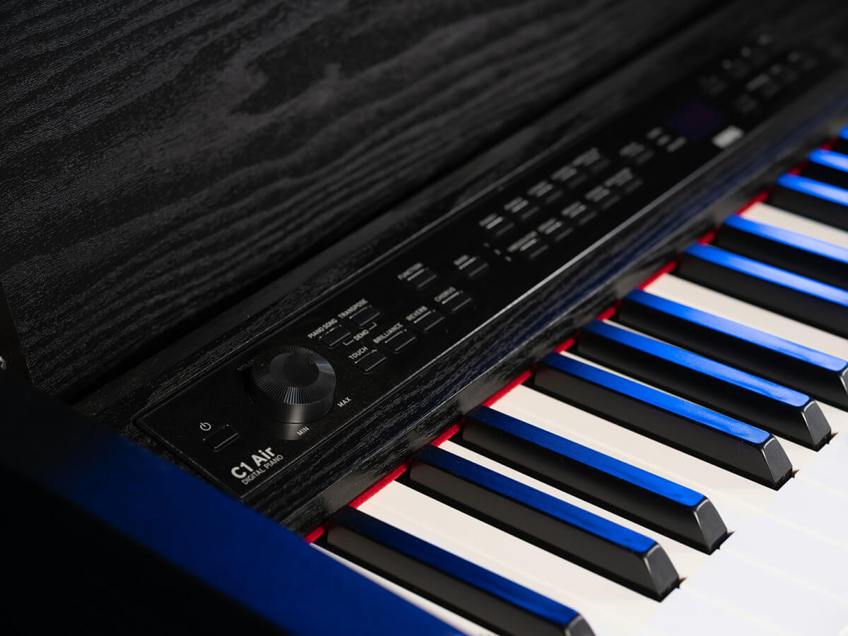 Korg C1 Air sound and voices