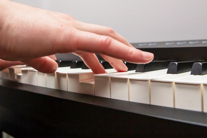 Roland FP-E50 keyboard feel