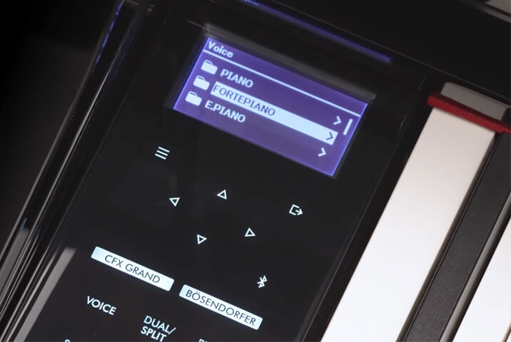 Yamaha Clavinova CLP-835 - LCD screen