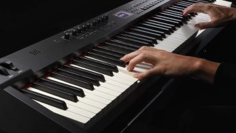 Roland RD-88 EX playing